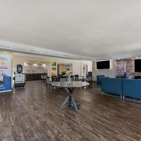Quality Inn & Suites Airport Шарлотт Екстер'єр фото